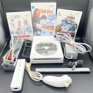Nintendo Wii Console with Sports Video Games Bundle Controller Nunchuk - WORKS